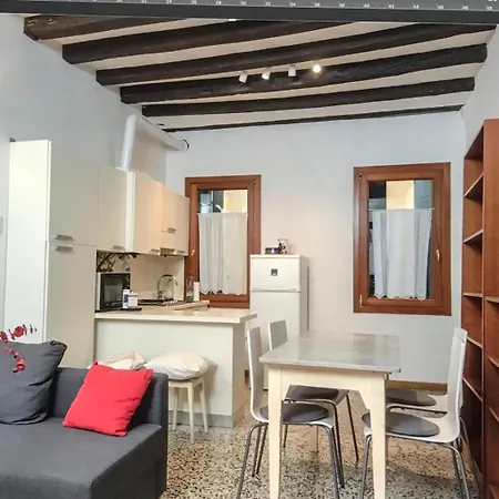 Vivi Apartment *